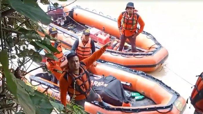 Jasad Hengki Firmansyah (27) pegawai BWS Medan ditemukan Tim SAR gabungan di tumpukan sampah ranting pohon di Sungai Silau, berjarak lima kilometer dari titik pertama dinyatakan hanyut, Rabu (8/5/2024).