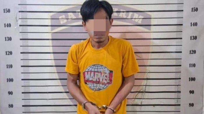 Pelaku penembakan, saat diamankan di Polsek Medan Tembung.