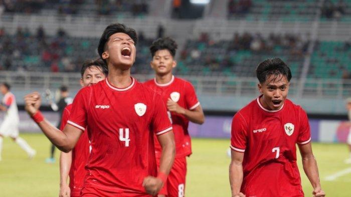Pemain Timnas Indonesia dan Bali United Kadek Arel Priyatna (4)