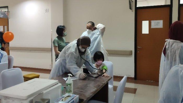 Pemeriksaan kesehatan anak di RS USU, Medan