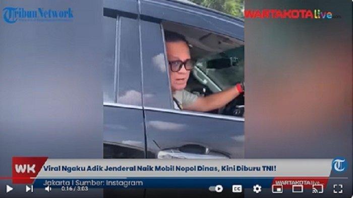 Pengendara Fortuner tengah diburu TNI - Polri lantaran melakukan pemalsuan pelat dinas TNI