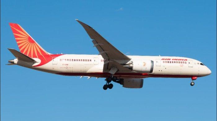 Pesawat Air India jatuh setelah lepas landas. Pesawat Boeing 787-8 Dreamliner terjatuh di dekat Bandara Internasional Sardar Vallabhbhai Patel