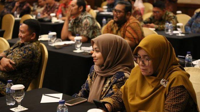 KPU Sumut menggelar Rapat Koordinasi Penguatan Kelembagaan kepada Penyelenggara Badan Adhoc pada Pemilihan Gubernur dan Wakil Gubernur, Bupati dan Wakil Bupati serta Walikota dan Wakil Walikota di Hotel JW Marriot, Medan, Sabtu (16/11/2024).