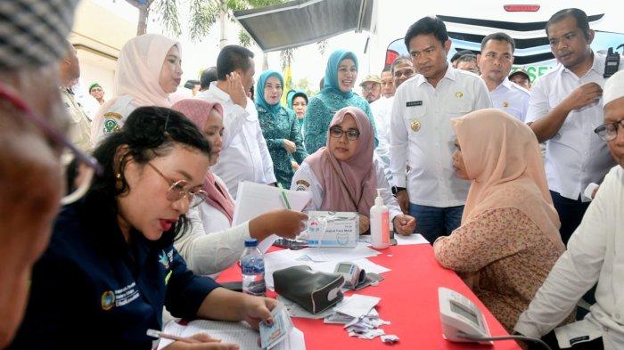 Pj Gubernur Sumut Hassanudin membuka Pra Musrenbang RKPD Provinsi Sumut tahun 2025 untuk Zona Wilayah Pantai Barat di Ballroom Hotel Sapadia, Gunung Tua, Kabupaten Padanglawas Utara, Rabu (31/1/2024). Usai membuka kegiatan tersebut, Pj Gubernur Sumut juga meninjau beberapa Stan UMKM Kabupaten Padanglawas Utara.