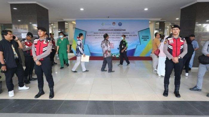 Aparat Kepolisian mengamankan tahapan pemilu calon kepala daerah di Sumatera Utara menjalani pemeriksaan kesehatan di Rumah Sakit Umum Pusat Haji Adam Malik Medan sejak Jumat (30/8/2024). (Istimewa)