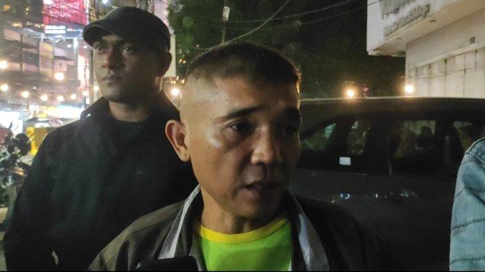 Ponimin pedagang martabak di Jalan Gajah Mada - Simpang Jalan Majapahit yang dimintai martabak gratis petugas Dishub Medan angkat bicara, Rabu (15/5/2024).