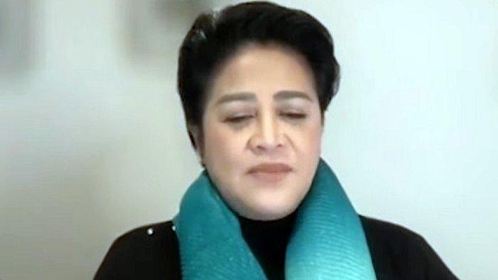 Terungkap posisi pengamat pertahanan dan militer Connie Rahakundini Bakrie saat ini di luar negeri setelah dilaporkan ke Bareskrim Polri oleh Ketua TKN Prabowo-Gibran. (tangkapan layar video youtube crosscheck)