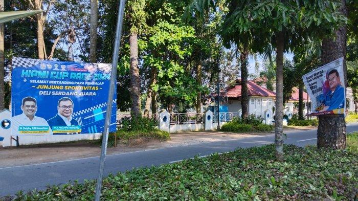 Poster dan baliho Balon Gubernur banyak terpajang di lingkungan Komplek Perkantoran Bupati Deli Serdang Selasa, (3/9/2024). 
