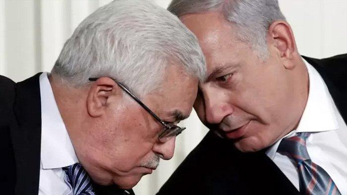 Presiden Palestina Mahmoud Abbas dan PM Israel Benyamin Netanyahu. Israel mendukung faksi Fatah dan menghabisi faksi Hamas. (Reuters)