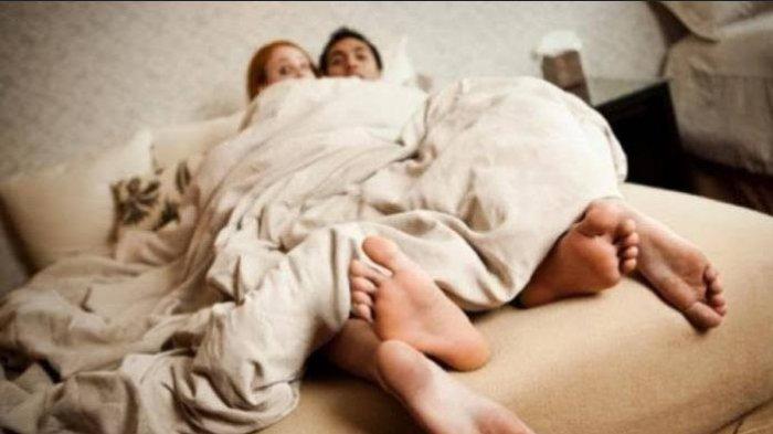 Pria diam-diam diselingkuhi istri dan sahabatnya