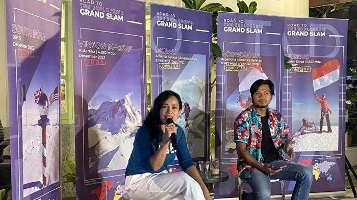 Putri saat berbagi cerita di acara sharing session bersama Putri Handayani di Sekata Kopi, Jalan Sei Batu Gingging Medan