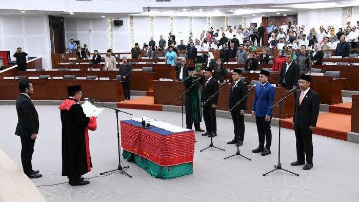 Rapat Paripurna DRPD Sumut 2024 telah melantik 4 Wakil Ketua DPRD Sumut dan pembagian komisi A hingga Komisi E