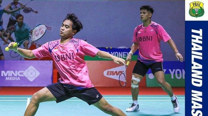 Thailand Masters 2023: Memuji Rayhan/Rahmat, Pasangan Junior yang Tampil Menawan - Aksi dari pasangan junior besutan PBSI, Muhammad Rayhan Nur Fadillah/Rahmat Hidayat ketika tengah beraksi di Thailand Masters 2023 babak 16 besar, Kamis (2/2/2023).