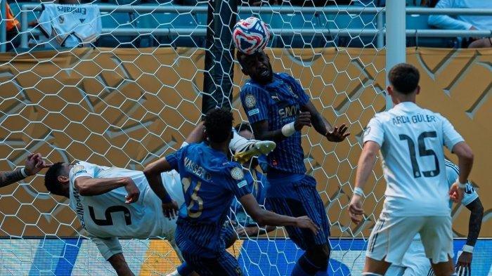 IMBANG - Duel Real Madrid vs Al Hilal pada pertandingan perdana Grup G Piala Dunia Antarklub 2025, pada Kamis (19/6/2025) dini hari WIB. Pertandingan berakhir imbang 1-1.