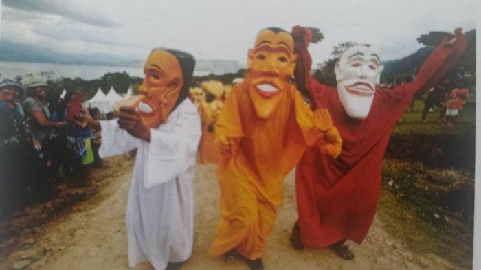 Rumah Siwaluh Jabu dan Gundala-gundala adalah dua warisan budaya tak benda yang dapat ditemukan pada masyarakat Karo. Kedua warisan budaya tak benda ini masih dapat ditemukan di tengah masyarakat Karo.
 
 