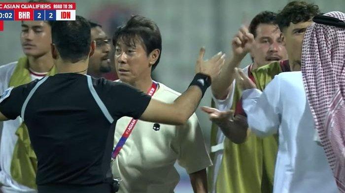 Media China bersyukur karena Timnas Indonesia dirugikan oleh wasit saat melawan Bahrain dan meminta masyarakat Tiongkok berterima kasih.