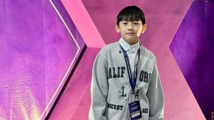 VIRAL - Nama Ryu Kintaro menjadi trending topik di media sosial. Bocah berusia 9 tahun tersebut mendapat julukan bocah perintis setelah ucapannya dalam video yang menyinggung 'perintis' viral di media sosial.
