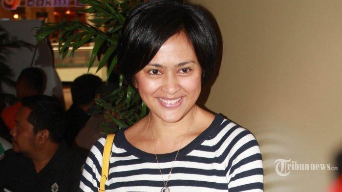 Presenter Sarah Sechan
