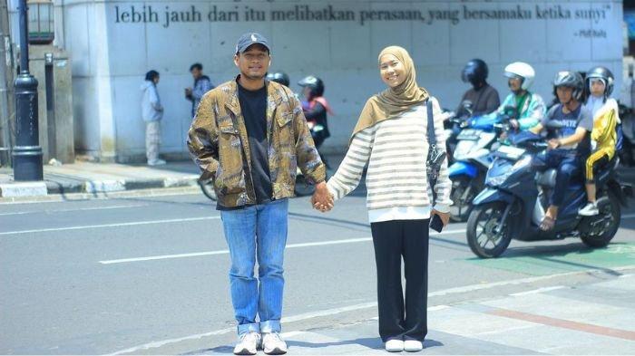 Shella Selpi Lizah dan suaminya Albi Dwizky