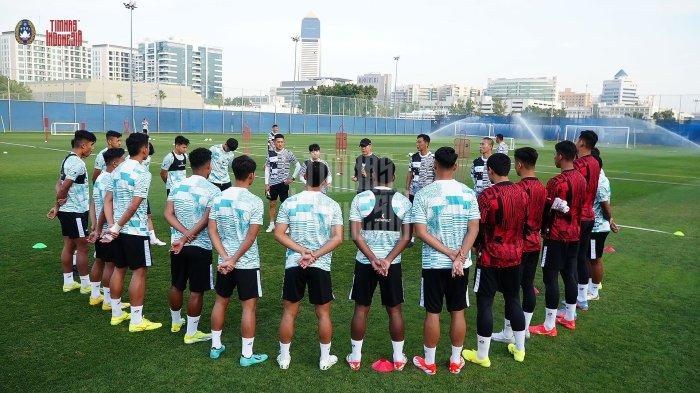 Skuat Timnas U-23 Indonesia berlatih di Dubai persiapan Piala Asia U-23 2024