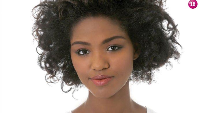 Sosok Yityish Aynaw dan Whulandary Herman yang Berdebat tentang Kondisi Perang di Palestina-Israel.