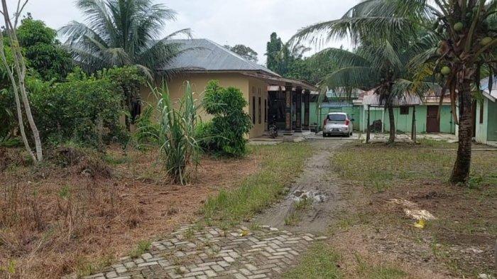 Suasana ponpes yang diduga pemiliknya melakukan pelecehan seksual di Kecamatan Padang Tualang, Kabupaten Langkat, Sumatera Utara, Kamis (7/9/2023).