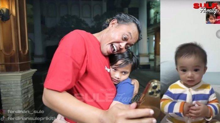 Sule saat melakukan panggilan video dengan Adzam dan meminta izin kepada Nathalie Holscher agar putra bungsunya dapat menginap satu hari di kediamannya
