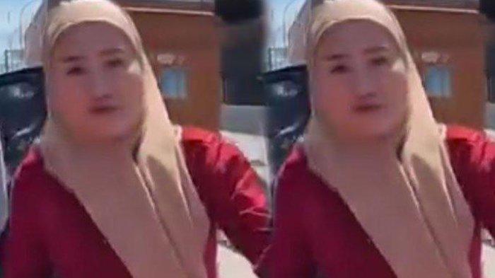 TAMPANG Wanita Ludahi Petugas Dishub, Ngamuk Mobilnya Digembok karena Parkir Sembarangan