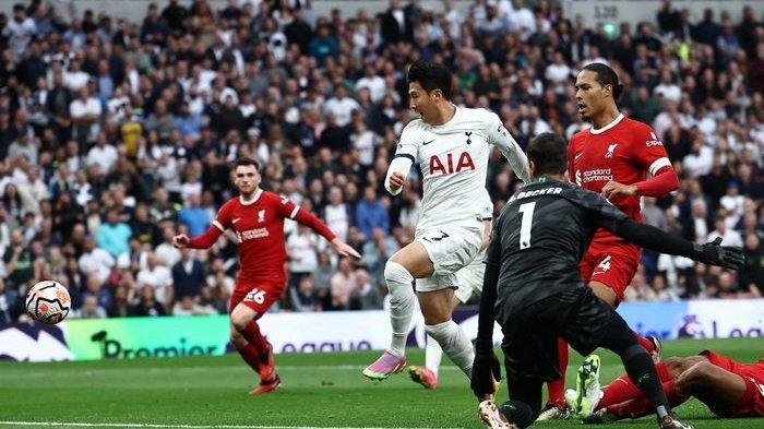 Dengan 9 orang pemain, Liverpool berhasil menahan imbang Tottenham Hotspur, Sabtu (30/9/2023).