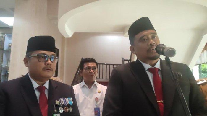 Wali Kota Medan Bobby Nasution saat diwawancarai tentang pelantikan Pj Sekda Medan, Senin (13/5/2024).  Menurutnya ada beberapa pertimbangan tentang Topan diangkat menjadi pj Sekda Medan.