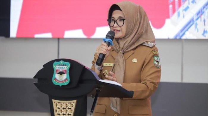 Wali Kota Pematangsiantar dr Susanti Dewayani menyebut total jumlah simpanan pelajar di Kota Pematangsiantar mencapai 101.226 rekening. Berdasarkan angka tersebut, khusus di Bank Sumut ada 2.995 rekening, dengan total saldo Rp 342.890.763.