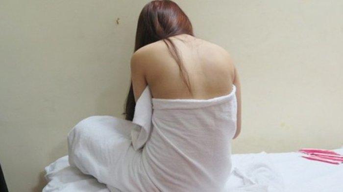 Wanita ditipu intel polisi gadungan hingga lakukan persetubuhan dan diiming-imingi akan menikahinya. (ilustrasi).