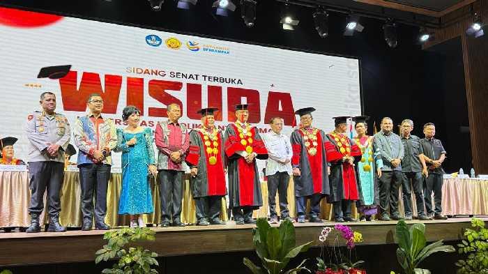 Wisuda Universitas Santo Thomas