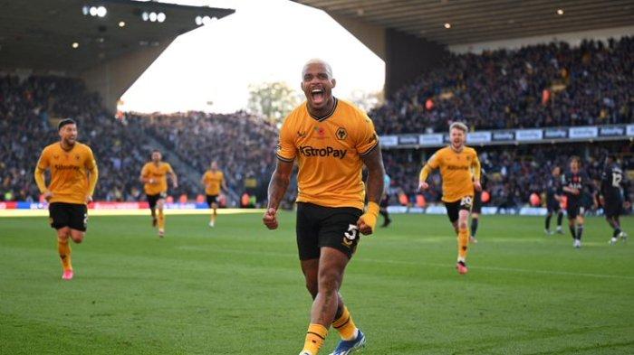 Wolves kalahkan Spurs di laga lanjutan Liga Inggris, Sabtu (11/11/2023) tadi malam. Gol Spurs lewat Brennan Johnson menit ke-3 dibalas Wolves lewat Pablo Sarabia (90+1') dan Mario Lemina (90+7')