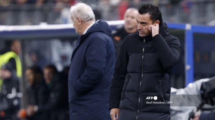 Reaksi pelatih Barcelona asal Spanyol Xavi selama pertandingan sepak bola Grup H Liga Champions UEFA antara FC Shakhtar Donetsk dan FC Barcelona di Hamburg, Jerman utara pada 7 November 2023.