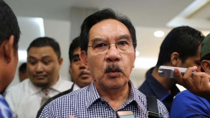 Antasari Azhar saat meninggalkan Kantor Direktorat Reserse Kriminal Khusus, Polda Metro Jaya, Jakarta, Rabu (1/2/2017).