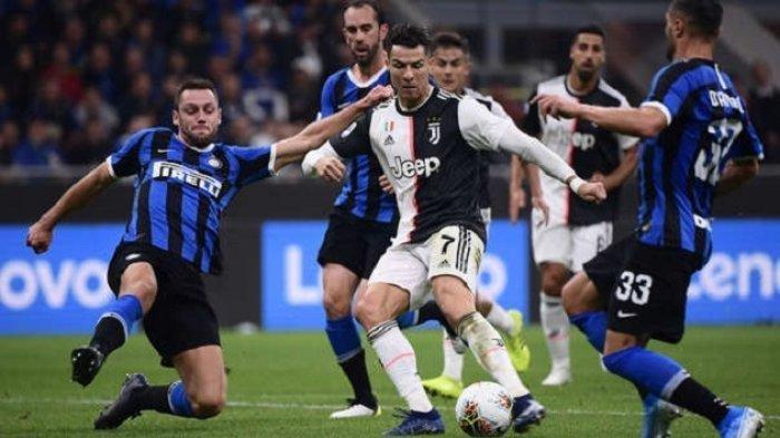 Aksi Cristiano Ronaldo di pertandingan Juventus vs Inter Milan