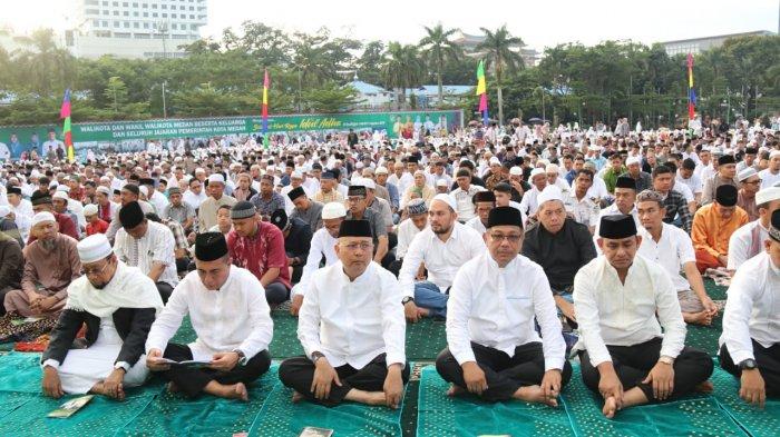 Pelaksanaan Shalat Idul Adha 1440 H di Lapangan Merdeka Medan berlangsung  lancar, tenang dan penuh khidmat,  Minggu (11/8/2019) pagi.