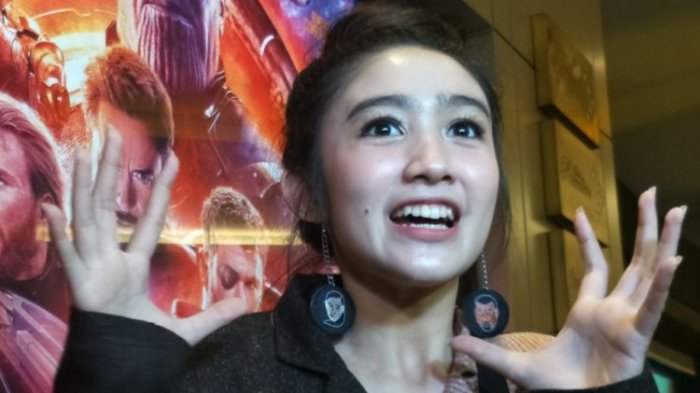 Febby Rastanty dalam wawancara di sela screening film Avengers: Infinity War di XXI Kota Kasablanka, Jakarta Selatan, Selasa (24/4/2018) malam.(KOMPAS.com/ANDI MUTTYA KETENG)