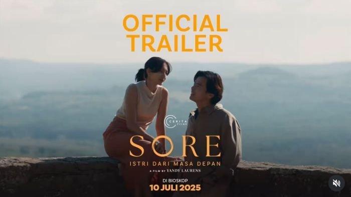 ASMARA- Film terbaru bergenre asmara romantis berjudul Sore: Istri dari Masa Depan membuat banyak penonton meneteskan air mata.