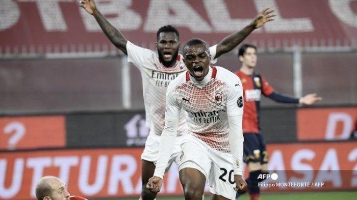 Bek AC Milan, Pierre Kalulu, berselebrasi seusai mencetak gol dala pertandingan Serie A antara Genoa vs AC Milan di Stadion Luigi-Ferraris, Rabu (17/12/20202) atau Kamis dini hari WIB.