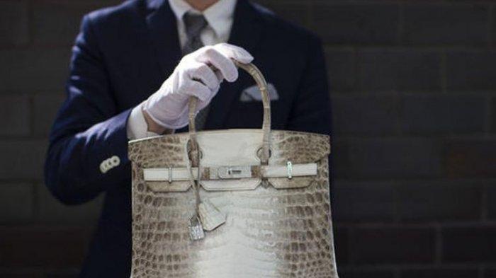 Salah satu tas Hermes termahal, Hermes Himalaya Birkin, nyaris Rp3 Miliar