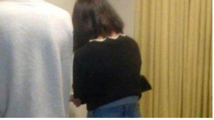 Ilustrasi anak gadis korban jual ibu kandung -