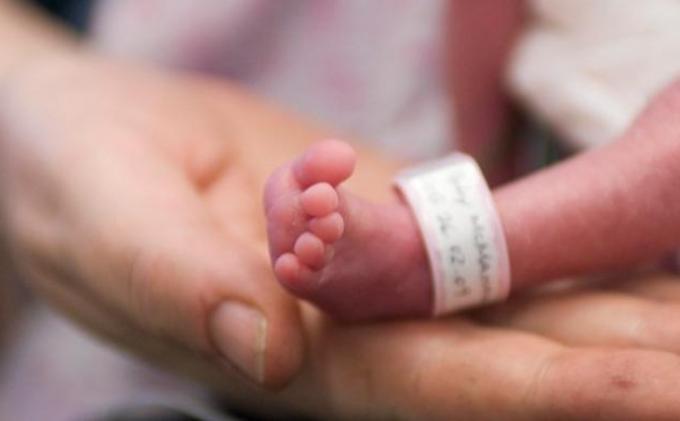 Ilustrasi bayi baru lahir