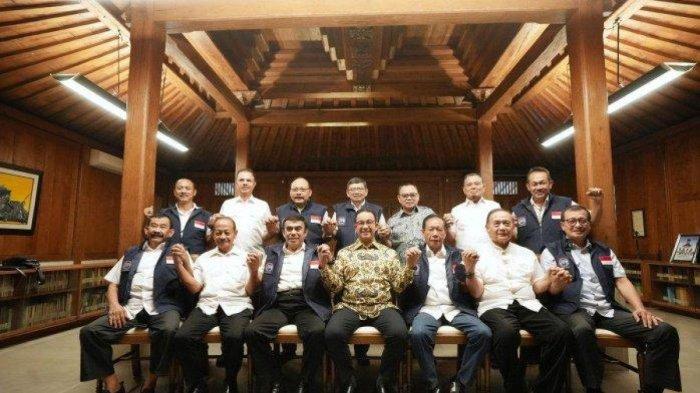 Perwakilan purnawirawan TNI Polri yang menghadiri pertemuan di kediaman Anies, antara lain: Jenderal TNI (Purn) Fachrul Razi. Letjen TNI (Purn) Sutiyoso. Laksdya TNI (Purn) Deddy. Mayjen TNI (Purn) Jul Effendi. Mayjen TNI (Purn) Syaiful Rizal. Mayjen TNI (Purn) Sunarko. Mayjen TNI (Purn) Gadang. Marsda TNI (Purn) Iman Sudrajat. Irjen Pol (Purn) Anas Yusuf.