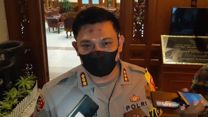 Kombes Pol Ade Safri Simanjuntak 