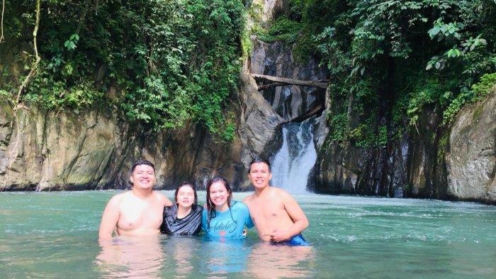 Keindahan Air Terjun Sampuren Putih yang berada di Desa Negri Gugung, Kecamatan Sibolangit, Kabupaten Deliserdang,