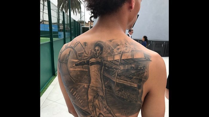 Misteri Tato di Punggung Penyerang Sayap Manchester City - Tribun-medan.com