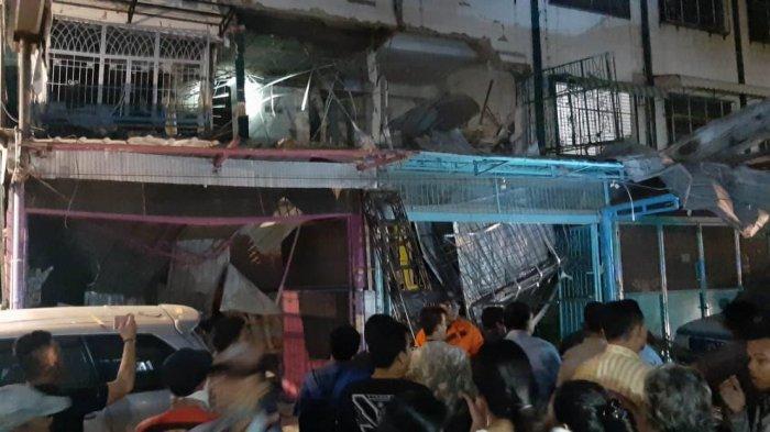 Lokasi tempat ledakan yang diduga akibat gas di Jalan Kruing Medan.