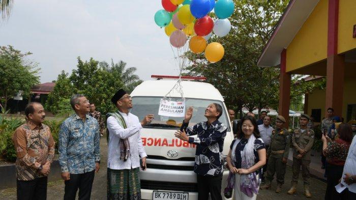 Pemerintah Jepang menghibahkan satu unit mobil ambulans kepada Yayasan Pendidikan Islam (YPI) Haji Masri Darul Ilmi Murni di Kecamatan Namorambe, Kamis (6/2/2025).
